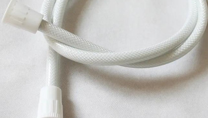 PVC淋浴管好用還是不銹鋼淋浴管好用？各有優(yōu)劣！