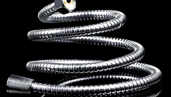 使用金屬防爆淋浴管，讓淋浴更安全！ 圖2