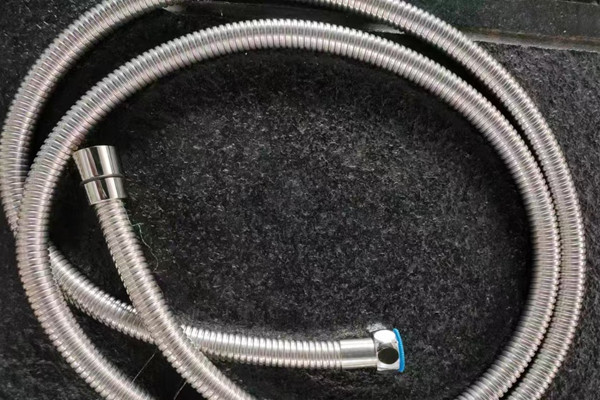 不銹鋼淋浴管實拍照片2