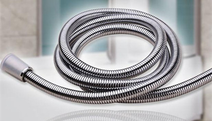 金屬防纏繞淋浴管如何安裝？