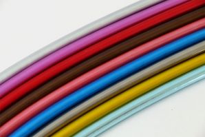 優(yōu)質(zhì)銀粉色PVC淋浴花灑軟管多種顏色可選廠(chǎng)家定制批發(fā)